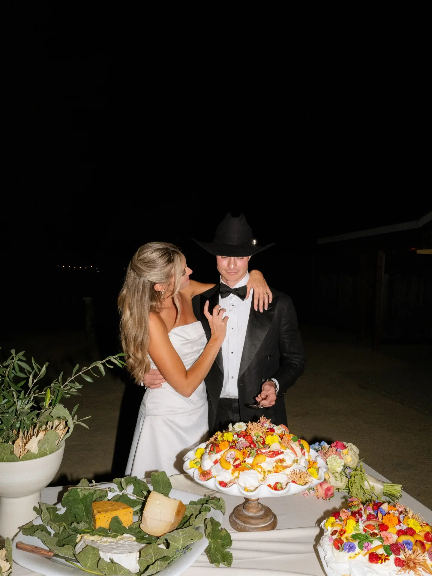 A pavlova and cheese table at Rancho Carmina
